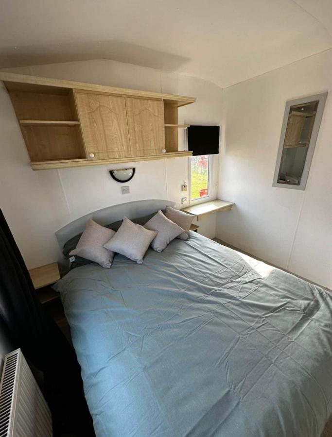 Eastchurch 2 Bedroom Caravan With Sea Views מראה חיצוני תמונה