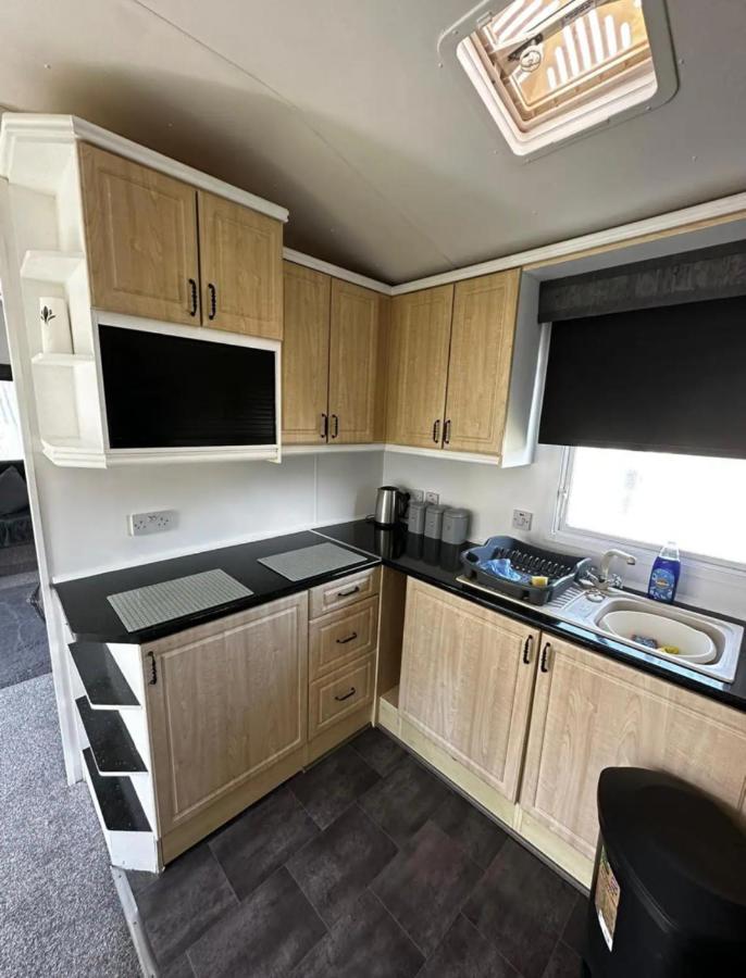 Eastchurch 2 Bedroom Caravan With Sea Views מראה חיצוני תמונה